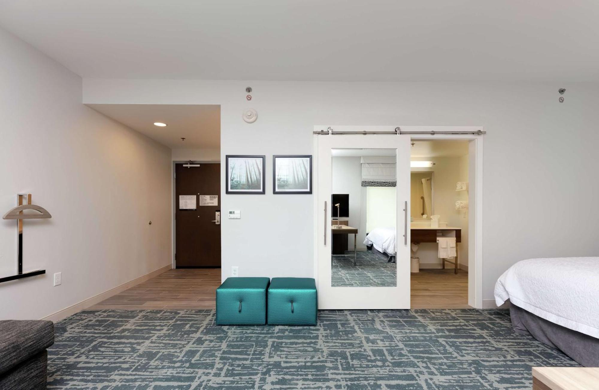 Hampton Inn Acworth Exterior photo